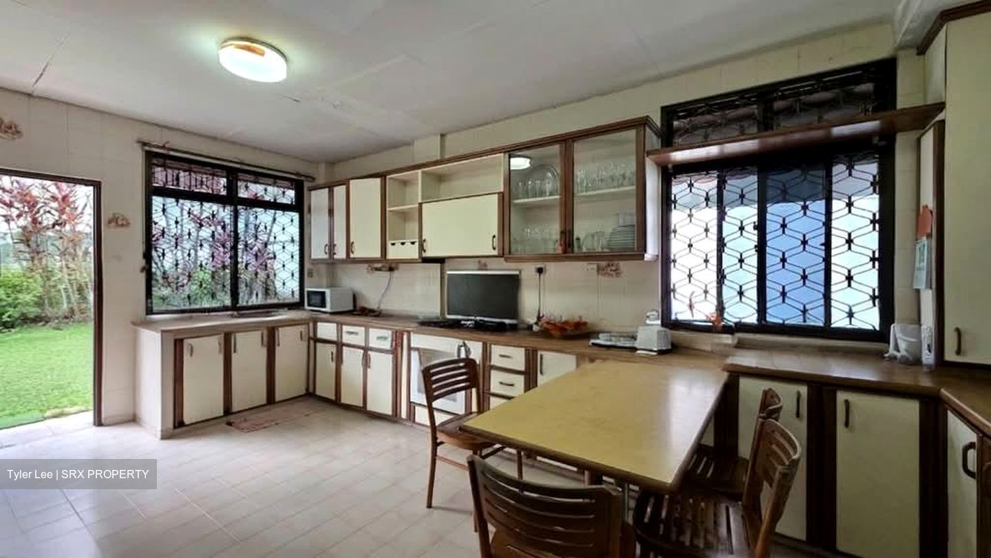 Jalan Pakis (D23), Semi-Detached #575856511